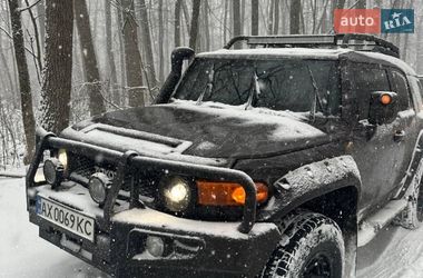Позашляховик / Кросовер Toyota FJ Cruiser 2006 в Харкові