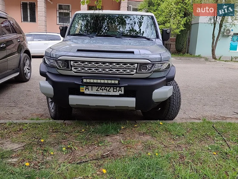 Toyota FJ Cruiser 2014 VIN JTEBU4BF9EK176011 фото оголошення 8 з 51