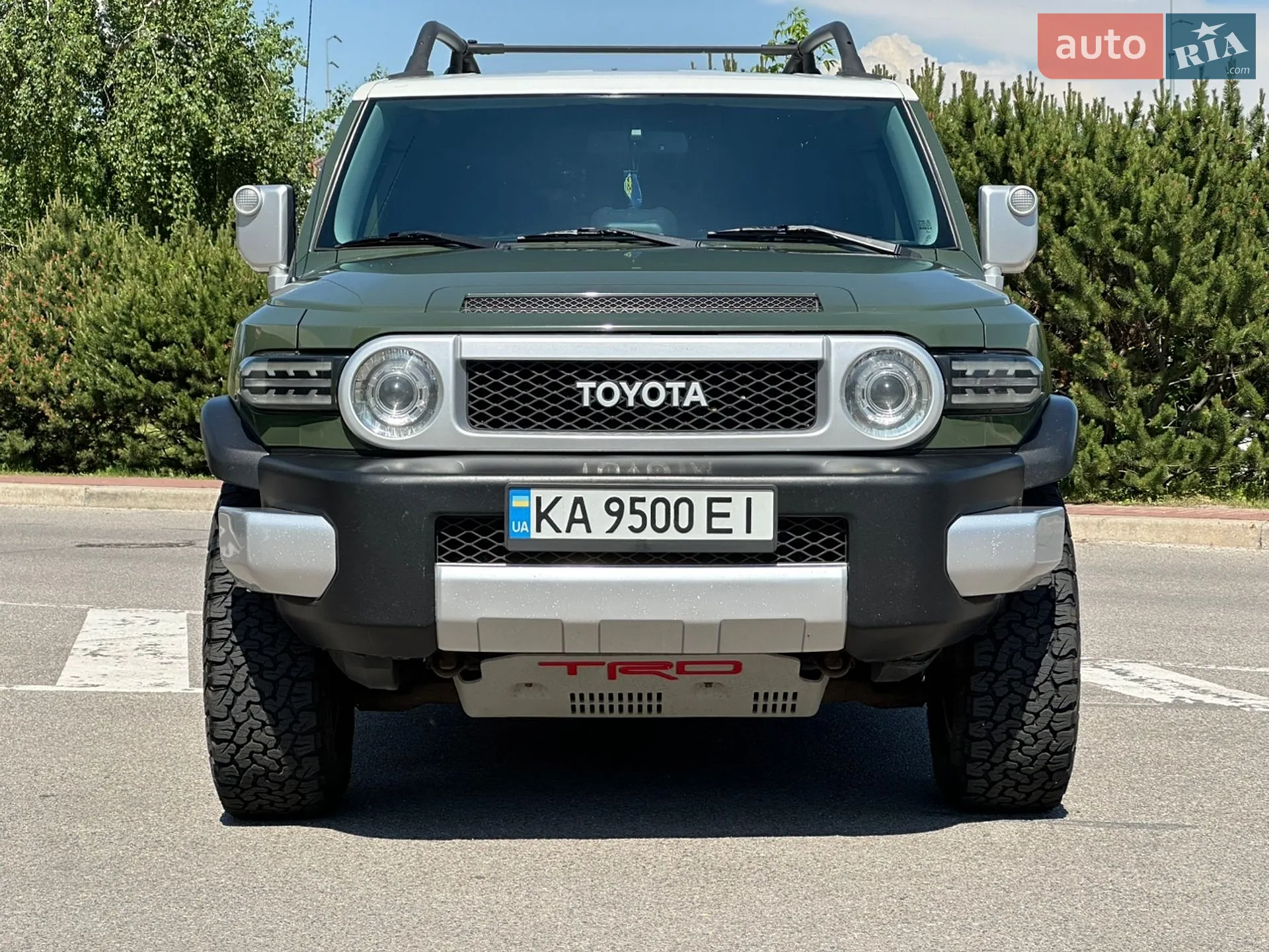 Toyota FJ Cruiser 2012 VIN JTEBU4BF9CK143264 фото оголошення 4 з 40