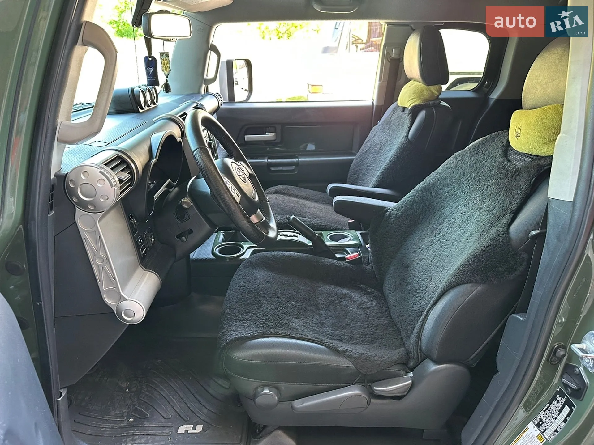 Toyota FJ Cruiser 2012 VIN JTEBU4BF9CK143264 фото оголошення 15 з 40