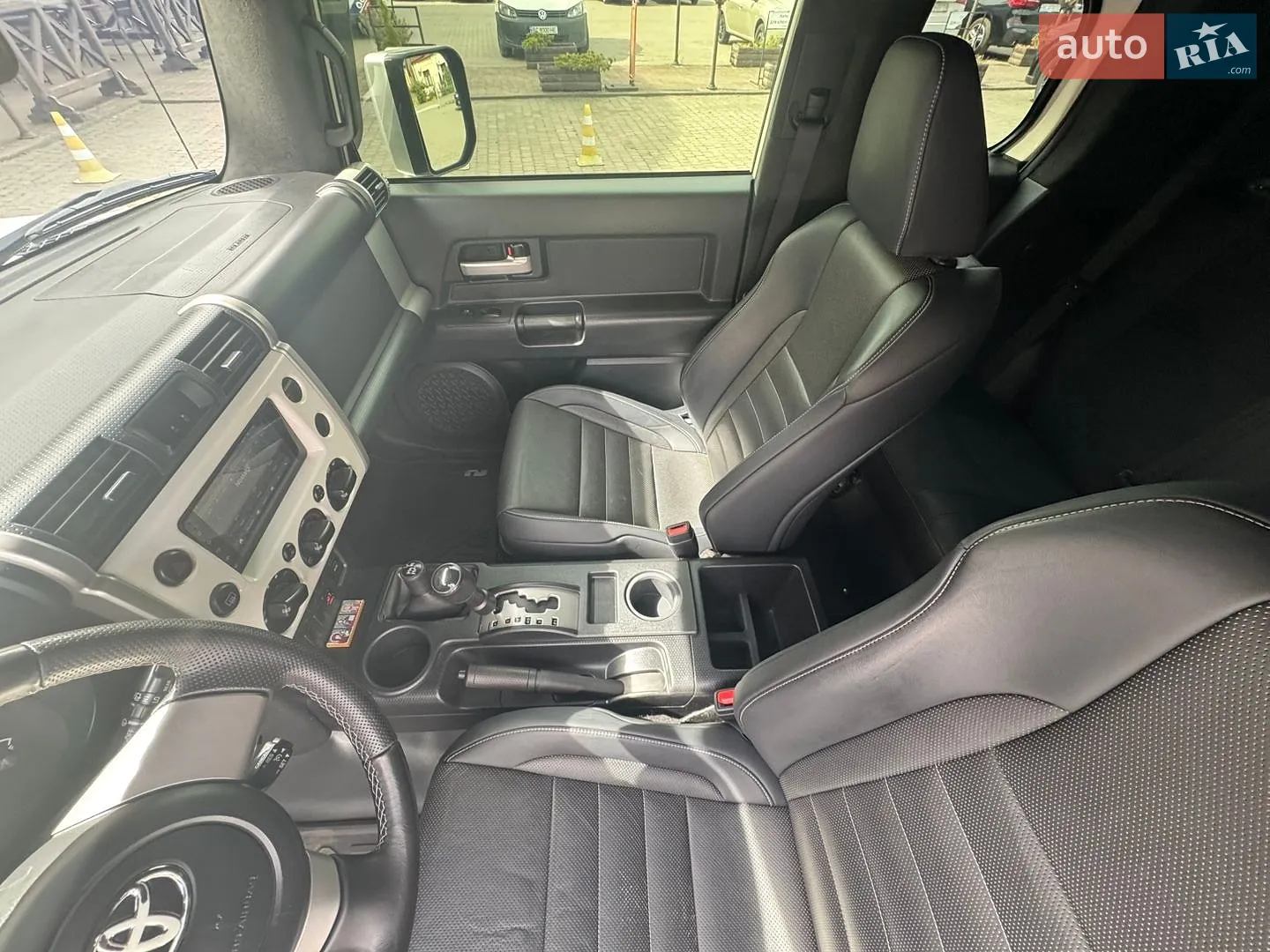 2010 Toyota FJ Cruiser - мініатюра 8