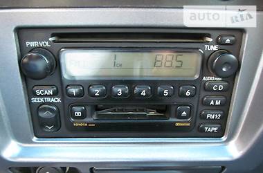 Внедорожник / Кроссовер Toyota Fortuner 2001 в 