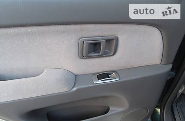 Внедорожник / Кроссовер Toyota Fortuner 2001 в 