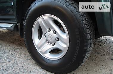 Внедорожник / Кроссовер Toyota Fortuner 2001 в 