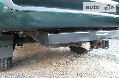 Внедорожник / Кроссовер Toyota Fortuner 2001 в 