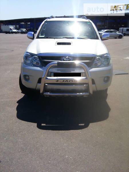 Внедорожник / Кроссовер Toyota Fortuner 2008 в 