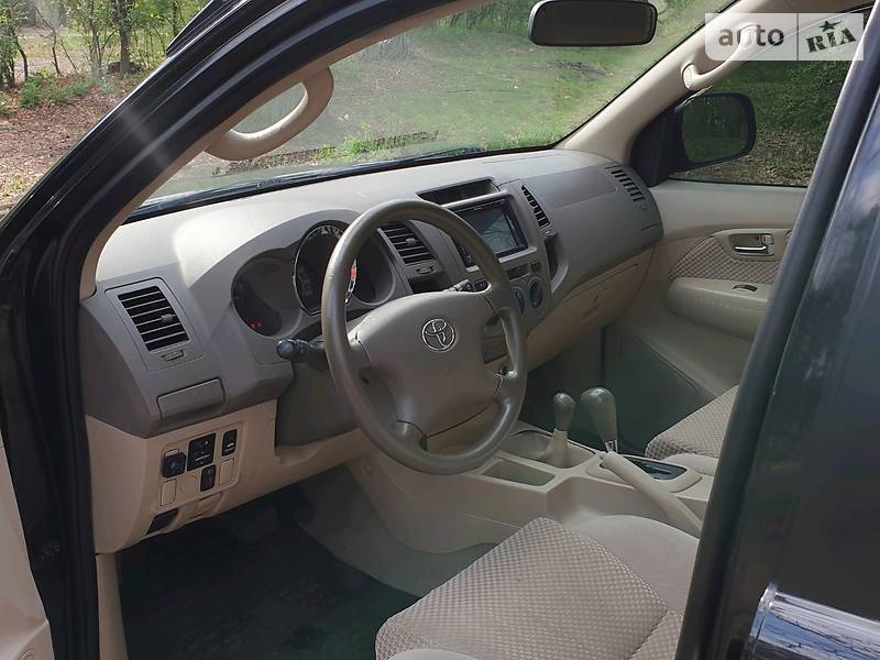 Позашляховик / Кросовер Toyota Fortuner 2007 в Києві