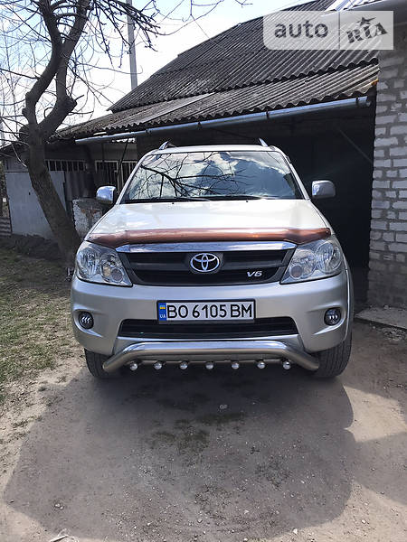 Позашляховик / Кросовер Toyota Fortuner 2005 в Тернополі фото 8 Позашляховик / Кросовер Toyota Fortuner 2005 в Тернополі