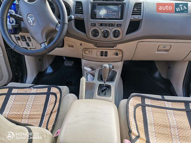 Позашляховик / Кросовер Toyota Fortuner 2007 в Погребище