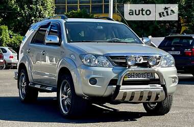 Позашляховик / Кросовер Toyota Fortuner 2007 в 