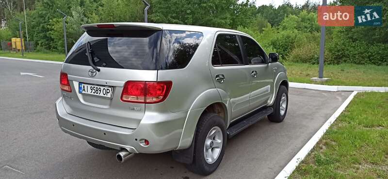 Внедорожник / Кроссовер Toyota Fortuner 2007 в Василькове