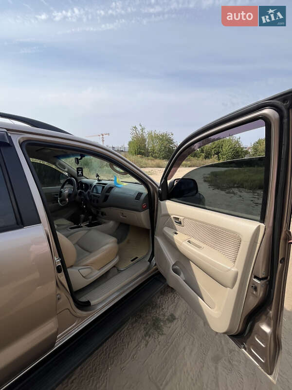 Внедорожник / Кроссовер Toyota Fortuner 2006 в Чернигове