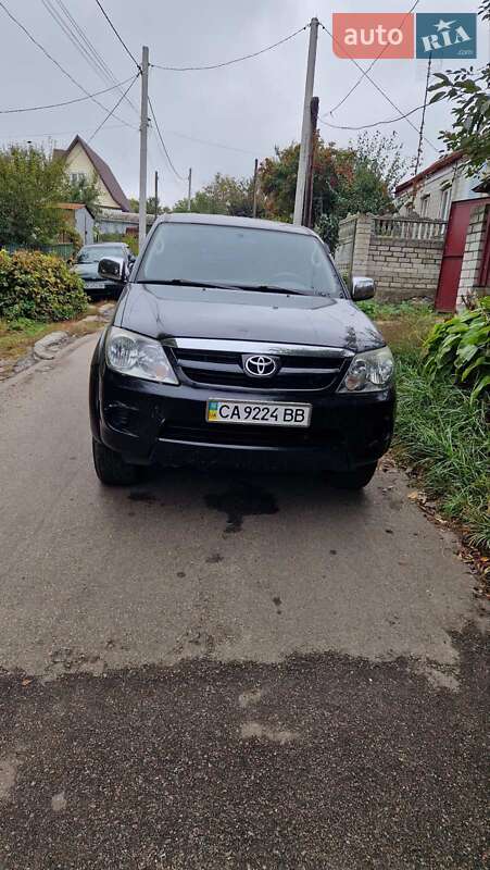 Toyota Fortuner 2007
