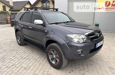 Позашляховик / Кросовер Toyota Fortuner 2006 в Львові