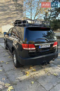 Внедорожник / Кроссовер Toyota Fortuner 2007 в 