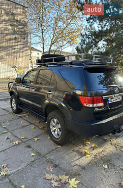 Внедорожник / Кроссовер Toyota Fortuner 2007 в 
