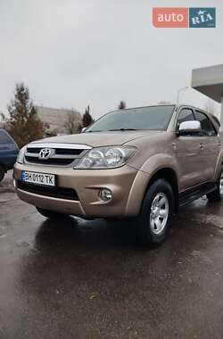 Позашляховик / Кросовер Toyota Fortuner 2007 в Охтирці