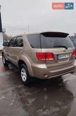 Позашляховик / Кросовер Toyota Fortuner 2007 в Охтирці