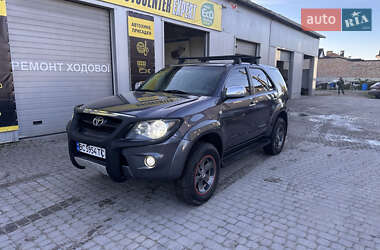 Внедорожник / Кроссовер Toyota Fortuner 2006 в Львове