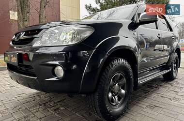 Внедорожник / Кроссовер Toyota Fortuner 2007 в Днепре