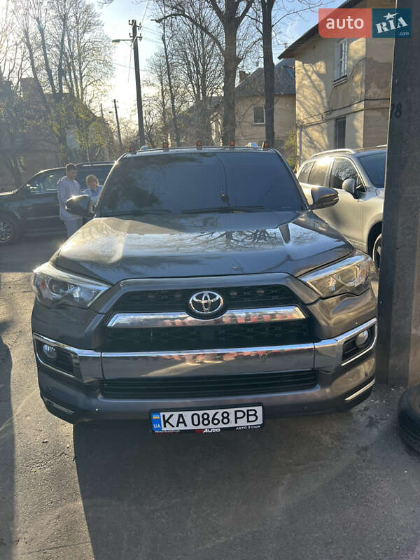 Внедорожник / Кроссовер Toyota Fortuner 2014 в Киеве