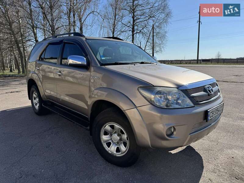 Внедорожник / Кроссовер Toyota Fortuner 2008 в Коропе