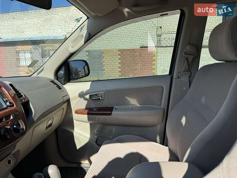 Внедорожник / Кроссовер Toyota Fortuner 2008 в Коропе