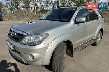 Внедорожник / Кроссовер Toyota Fortuner 2007 в 