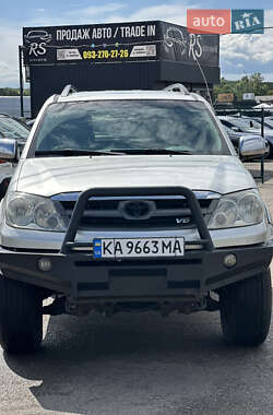 Внедорожник / Кроссовер Toyota Fortuner 2007 в 