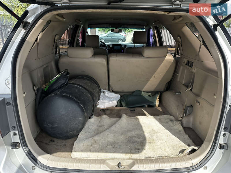 Позашляховик / Кросовер Toyota Fortuner 2007 в Києві