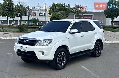 Внедорожник / Кроссовер Toyota Fortuner 2007 в Кривом Роге