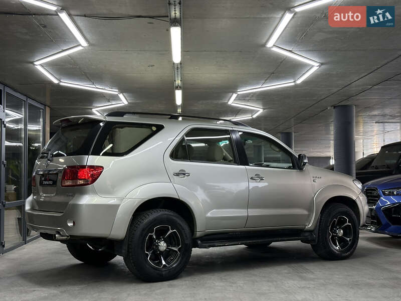 Внедорожник / Кроссовер Toyota Fortuner 2007 в Одессе