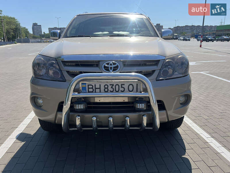 Toyota Fortuner 2007