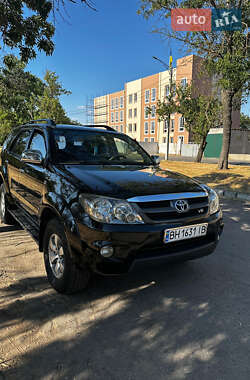 Внедорожник / Кроссовер Toyota Fortuner 2006 в Измаиле