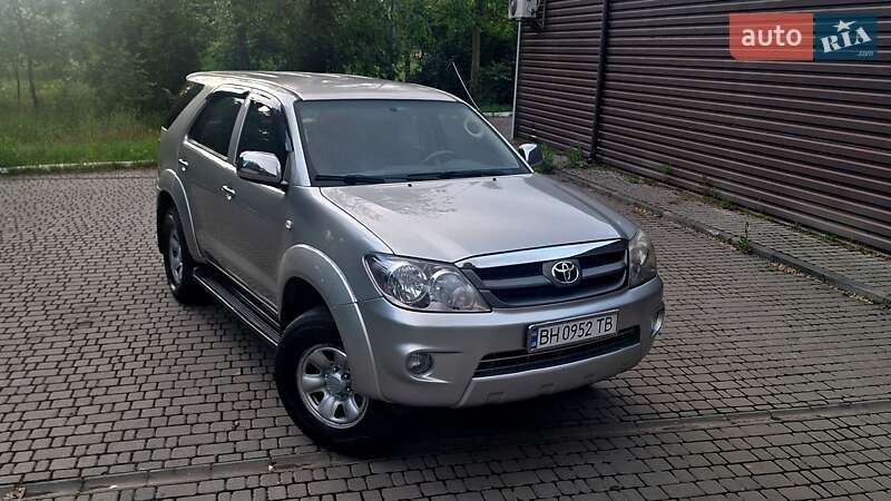 Toyota Fortuner 2008