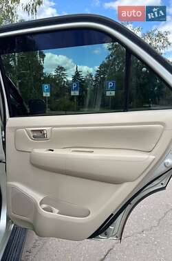 Внедорожник / Кроссовер Toyota Fortuner 2008 в 