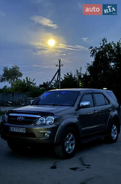 Внедорожник / Кроссовер Toyota Fortuner 2006 в Черкассах