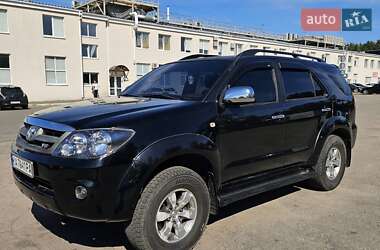 Позашляховик / Кросовер Toyota Fortuner 2005 в Києві