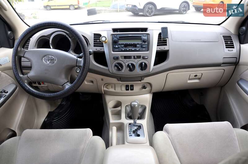 Внедорожник / Кроссовер Toyota Fortuner 2006 в Львове