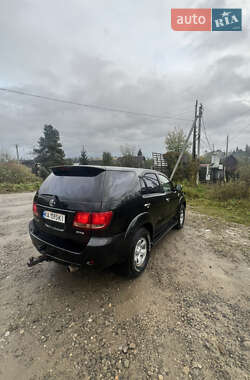 Позашляховик / Кросовер Toyota Fortuner 2006 в Рахові