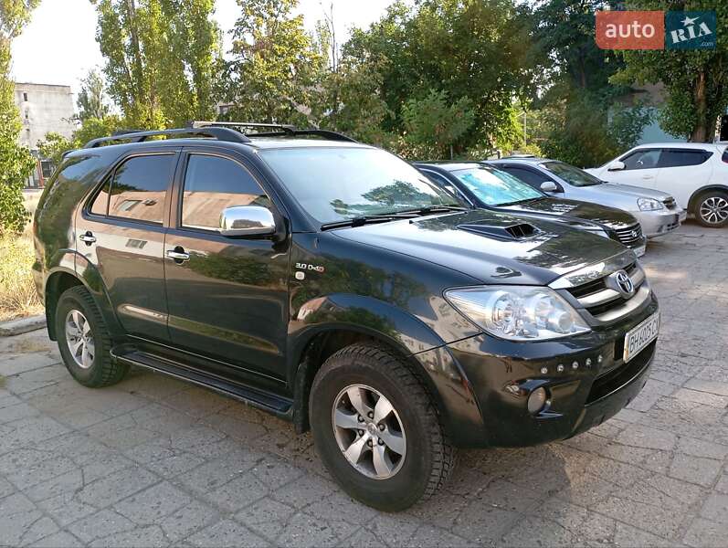 Внедорожник / Кроссовер Toyota Fortuner 2006 в Одессе