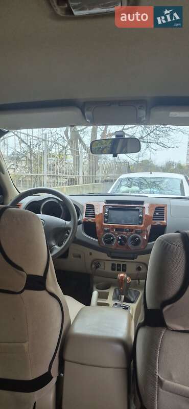 Внедорожник / Кроссовер Toyota Fortuner 2010 в Киеве