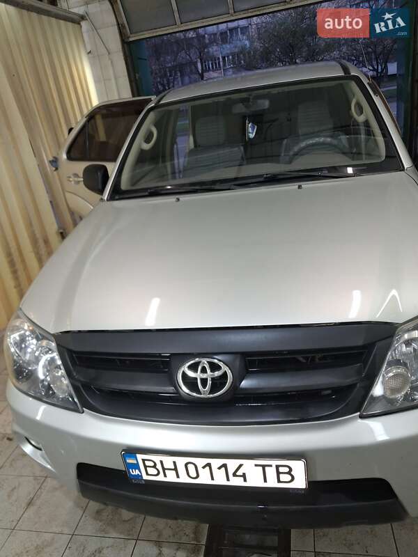 Toyota Fortuner 2007