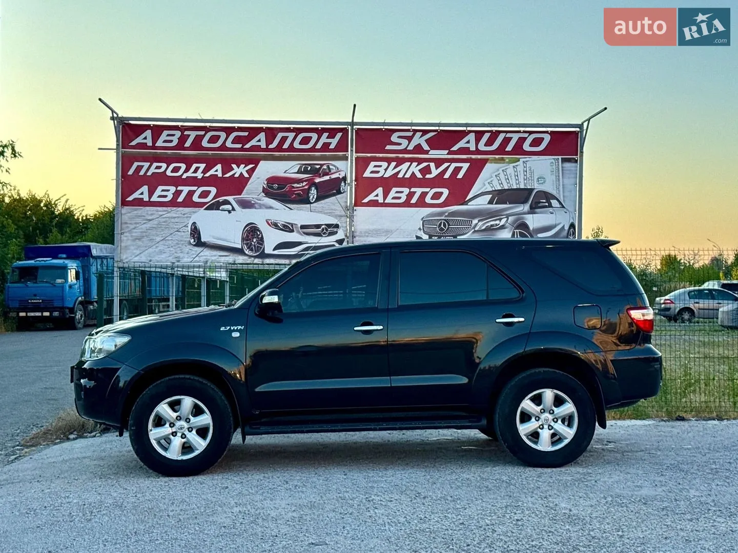 2010 Toyota Fortuner - мініатюра 4
