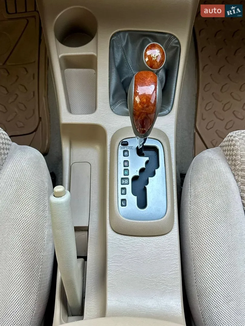 2010 Toyota Fortuner - мініатюра 23