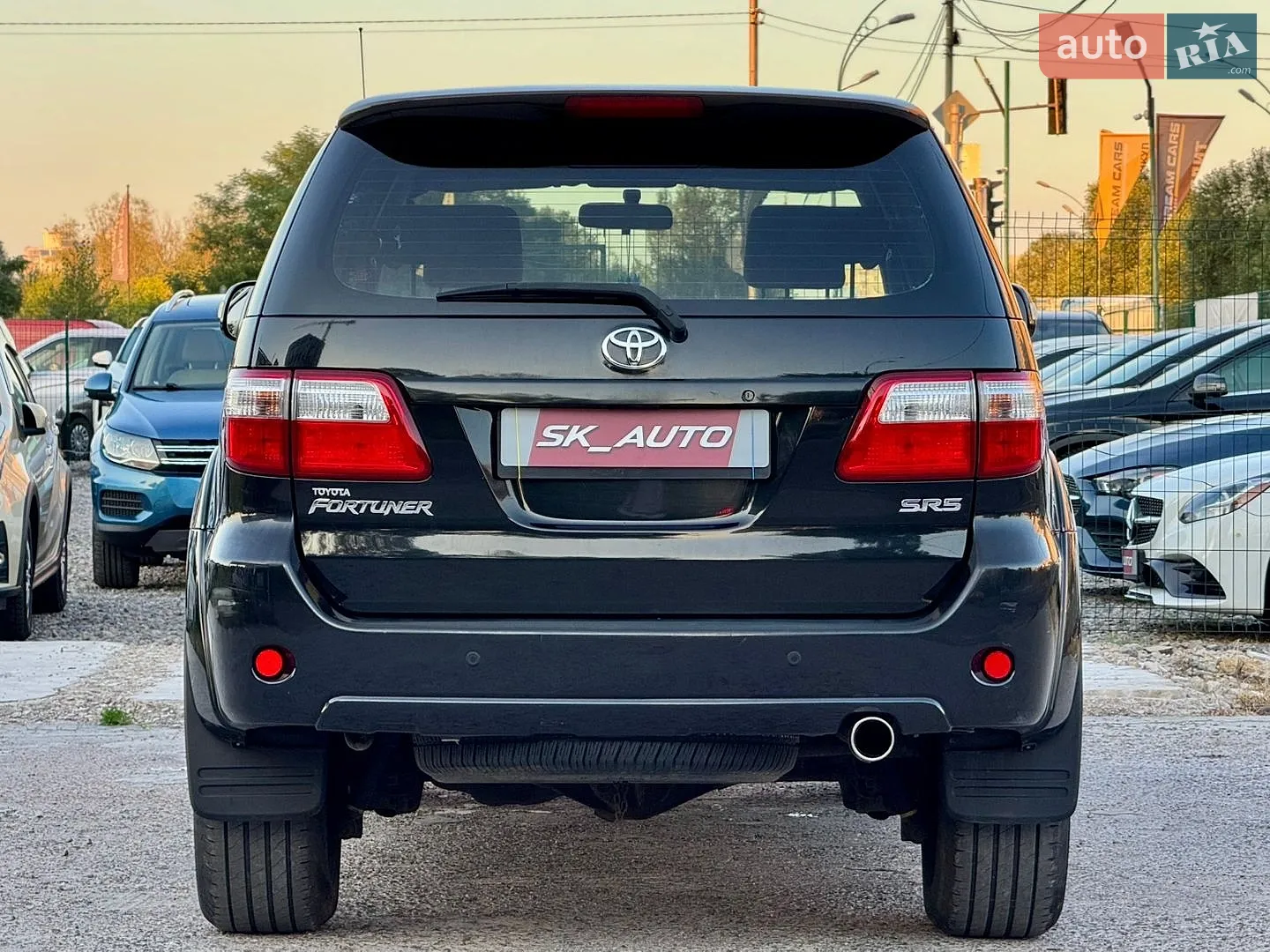 2010 Toyota Fortuner - мініатюра 79