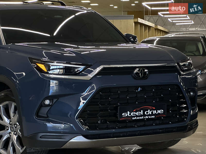 Позашляховик / Кросовер Toyota Grand Highlander 2024 в Миколаєві