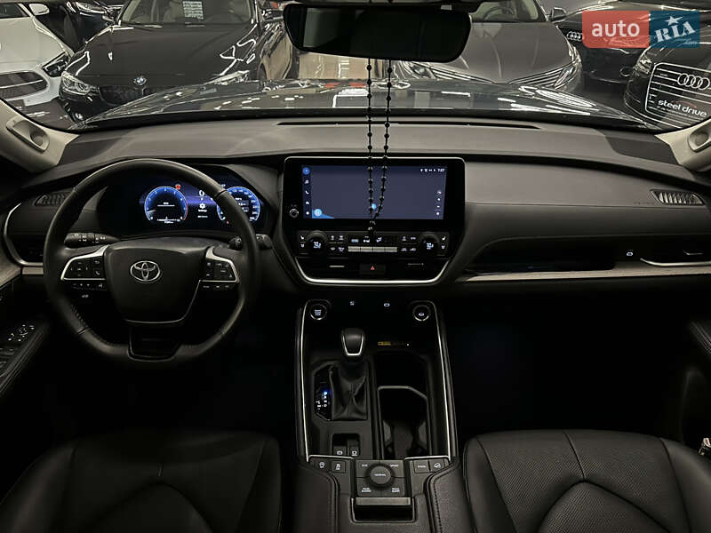 Позашляховик / Кросовер Toyota Grand Highlander 2024 в Миколаєві