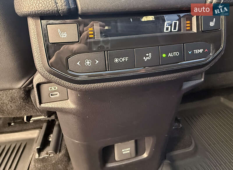 Внедорожник / Кроссовер Toyota Grand Highlander 2024 в Одессе