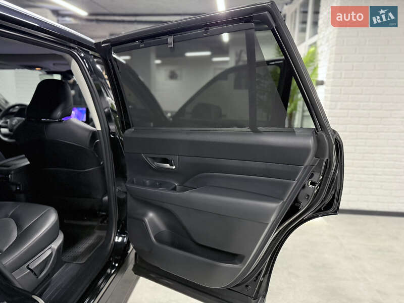 Внедорожник / Кроссовер Toyota Grand Highlander 2024 в Одессе